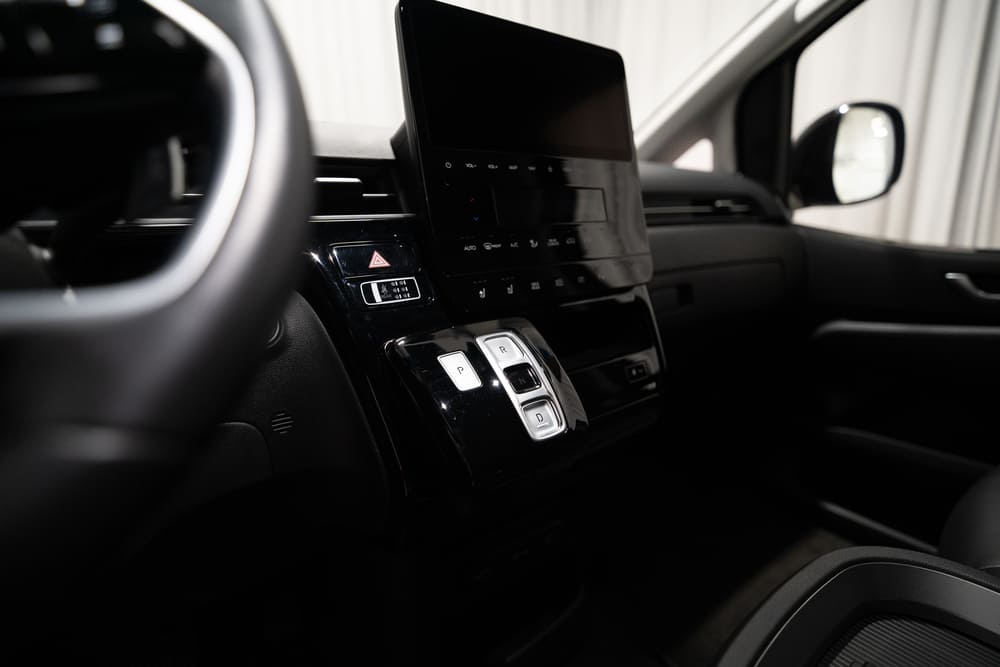 Hyundai Staria - Фото 11