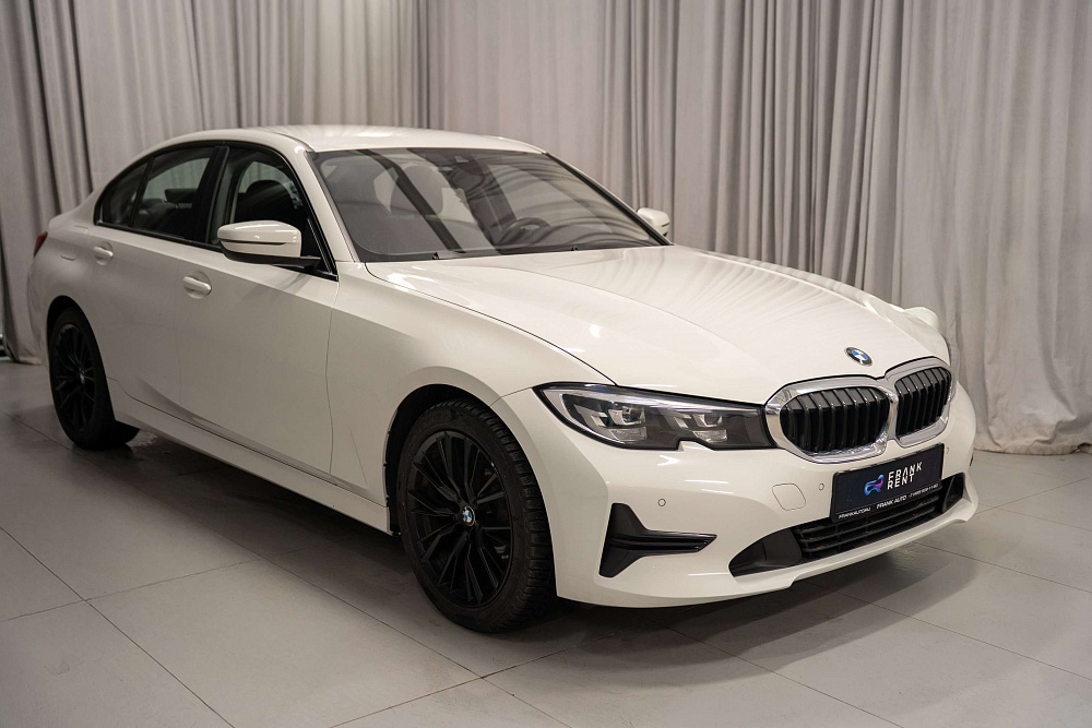 BMW 318i - Фото 2