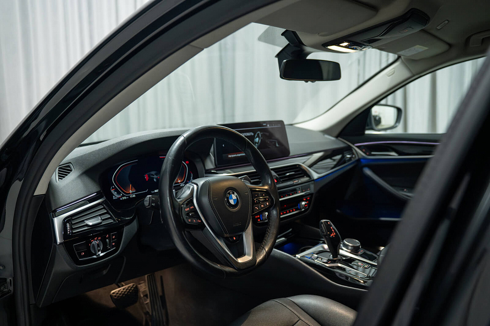 BMW 520d xDrive - Фото 6