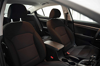 Hyundai Elantra- Миниатюра фото 10