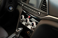 Hyundai Elantra- Миниатюра фото 12