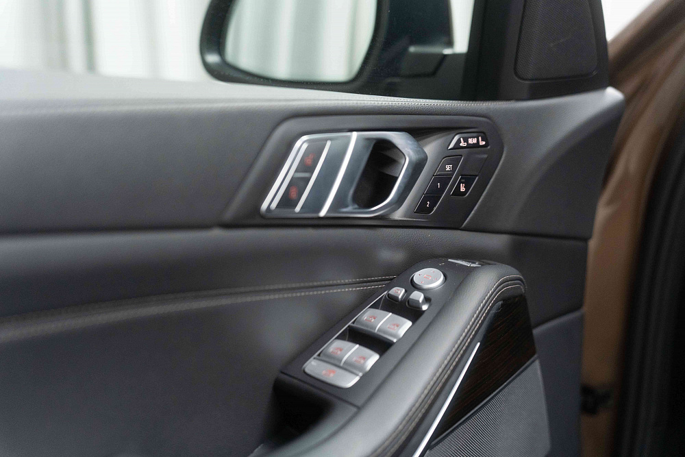 BMW X7 - Фото 13