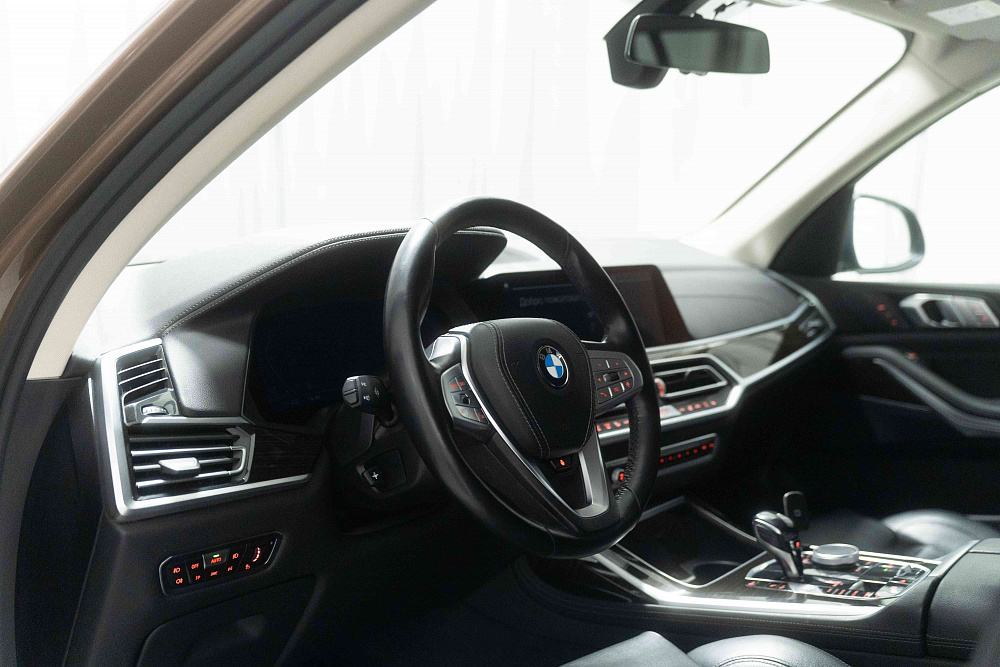 BMW X7 - Фото 7